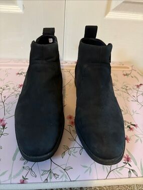 UGG Men's Black Chukka Boots